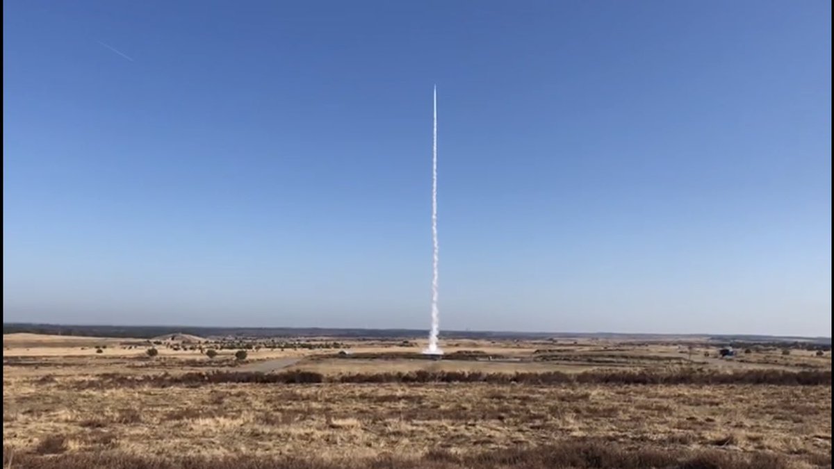 Scholieren lanceren zelfgebouwde satellieten: ‘Dit vergeten ze nooit meer’. #cansat ⁦<a href="/eseroNL/">ESERO NL</a>⁩ ⁦<a href="/MinOCW/">Ministerie van Onderwijs, Cultuur en Wetenschap</a>⁩ ⁦<a href="/daretudelft/">Delft Aerospace Rocket Engineering</a>⁩