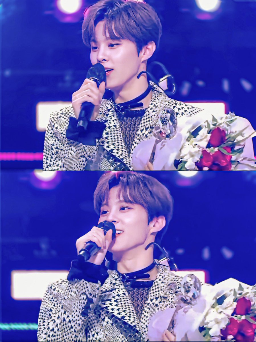 CLDDADDA's tweet photo. 🏆💐 #김우석_스위치_1위축하해 https://t.co/CdETnNJVrr