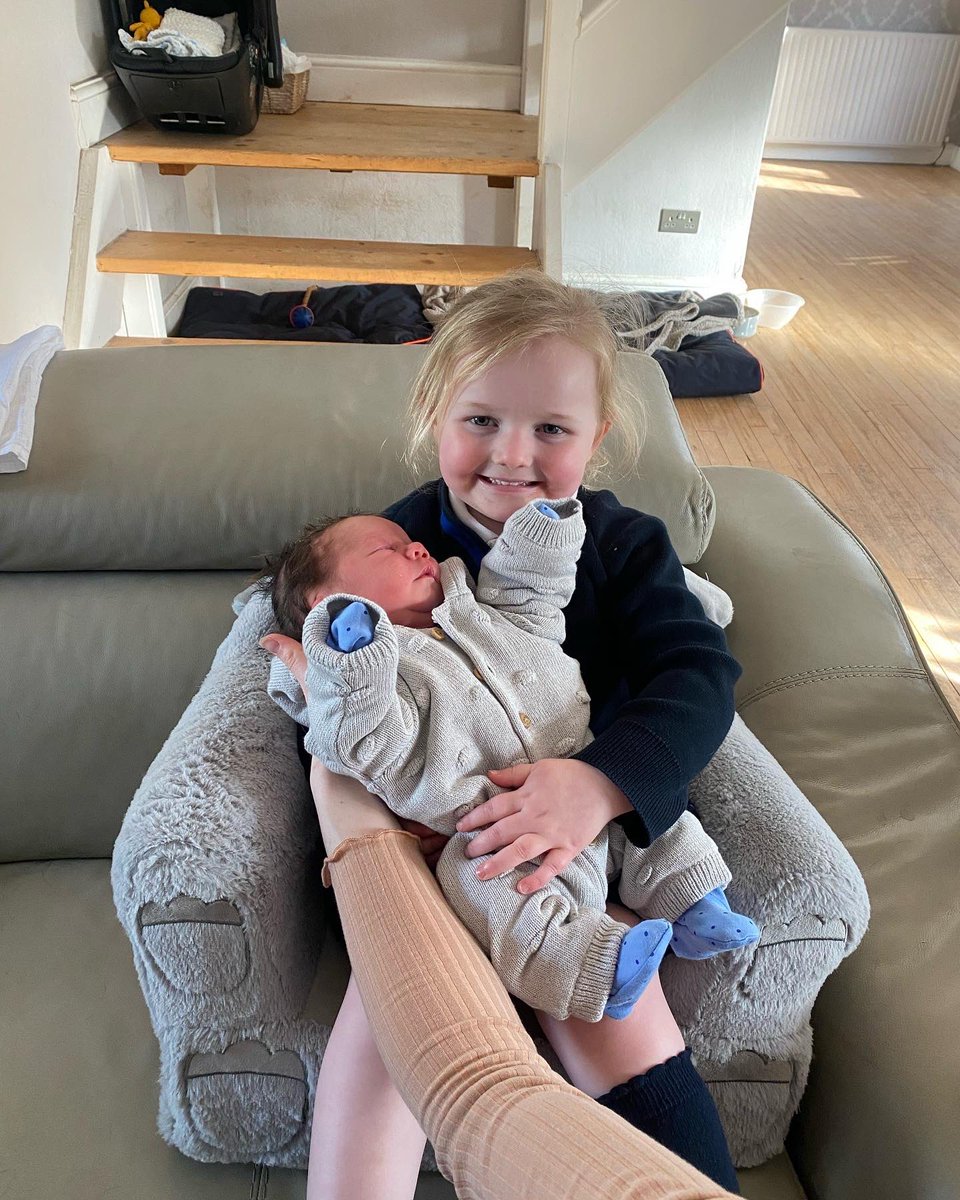 SamWalsh_93's tweet photo. Olly Gerrard Walsh / 16.03.22 @ 23.14pm / 7lb 😍💙 He’s a Cracker 💥😍
Both mother &amp; baby are doing well! Erin is over the moon and helping with everything 😅 
@em_sion you never cease to amaze me, love ya 🙌🏻😘 https://t.co/dmJ8KBYNBj