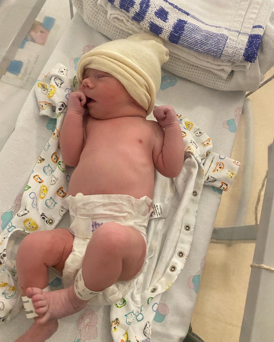 SamWalsh_93's tweet photo. Olly Gerrard Walsh / 16.03.22 @ 23.14pm / 7lb 😍💙 He’s a Cracker 💥😍
Both mother &amp; baby are doing well! Erin is over the moon and helping with everything 😅 
@em_sion you never cease to amaze me, love ya 🙌🏻😘 https://t.co/dmJ8KBYNBj