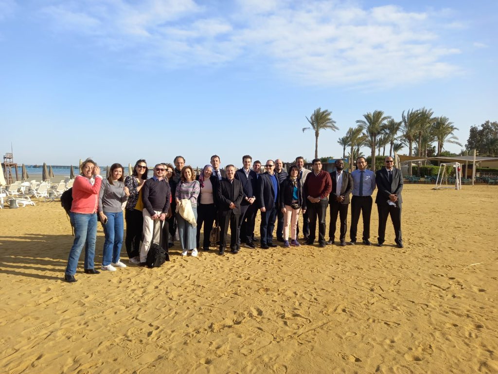 CCIFranceLiban's tweet photo. 𝗩𝗼𝘆𝗮𝗴𝗲 𝗱’𝗮𝗳𝗳𝗮𝗶𝗿𝗲𝘀 🇪🇬
Visite de l’usine de Saint-Gobain Glass en Egypte à Ain Sokhna.
Nos chaleureux remerciements à Hady Nassif, Directeur Général de Saint-Gobain EMME, et à l’équipe de Saint-Gobain Glass pour leur accueil et la qualité des échanges. https://t.co/S5d8SFvIP2