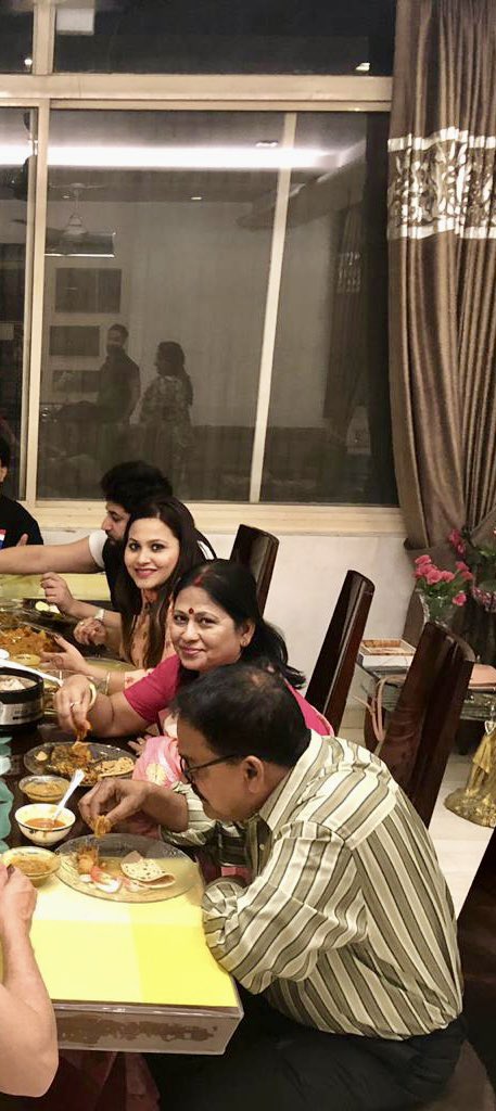 JuhiBanerjee1's tweet photo. Holi is a special occasion to share happiness and good food!😋😋
My Holi special moment from 2018! #throwback #MaaKeSangKhana #MealWithMom @mygovindia https://t.co/M2o9Cskbb3