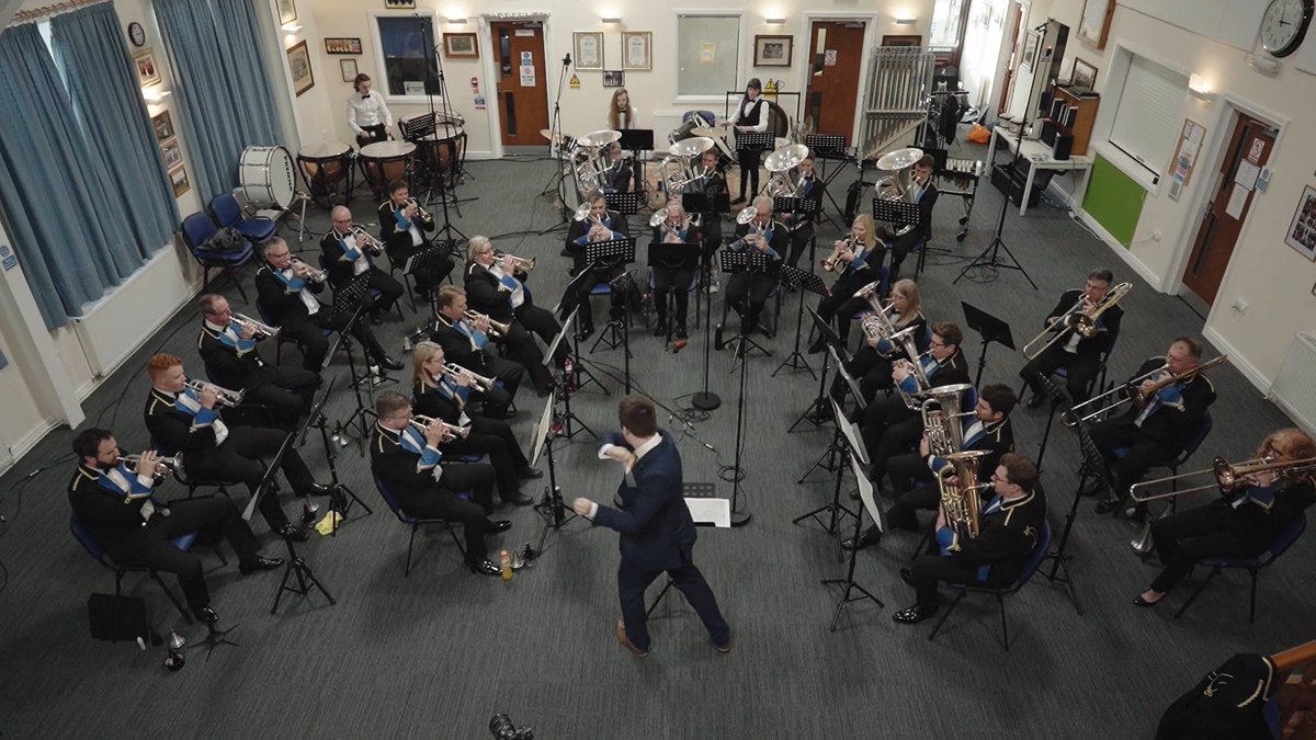 Here's a sneak peak from behind the scenes of our recording for tomorrow's Classic Brass online concert.

3pm on Facebook an Youtube.