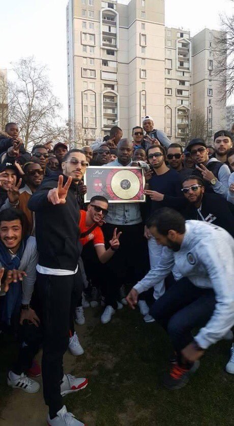 MezioQLF's tweet photo. Il y a 6 ans, PNL obtenaient leurs premier disque d’or avec l’album “Le Monde Chico” 

L’album est aujourd’hui vendu à plus de 435K et se dirige vers le diamant 💎 https://t.co/hKPC0KyoE8