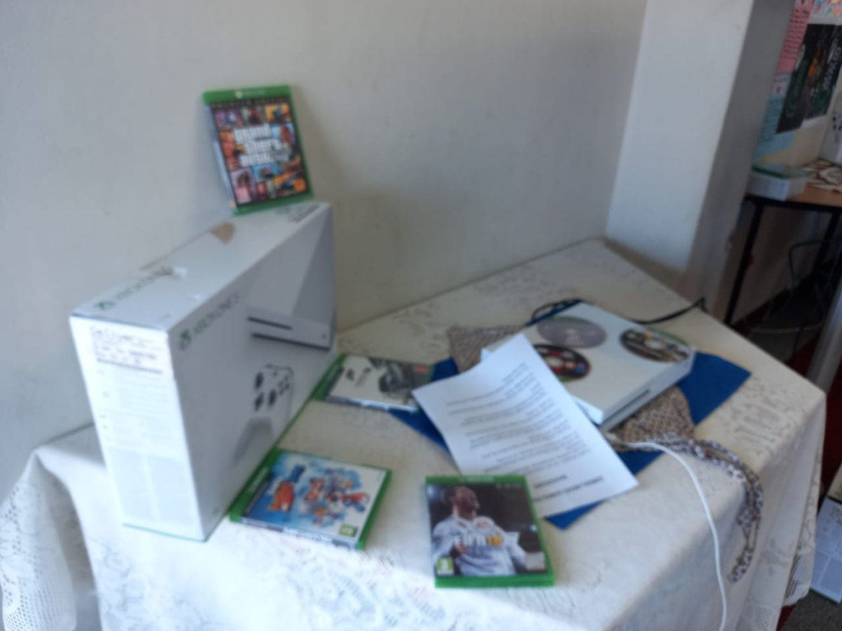 City_Ekurhuleni's tweet photo. SOUTH AFRICAN LIBRARY WEEKโผ๏ธ
Today, the #Thembisa Library is hosting the Xbox Games Programme, in celebration of #SouthAfricanLibraryWeek https://t.co/5NZH68VPGo