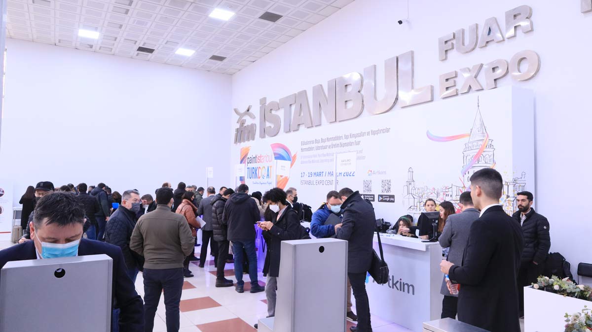 turkcoat's tweet photo. Fuarımız 2. Gününde de yoğun ilgi ile devam ediyor. https://t.co/V4RPG5OqTV