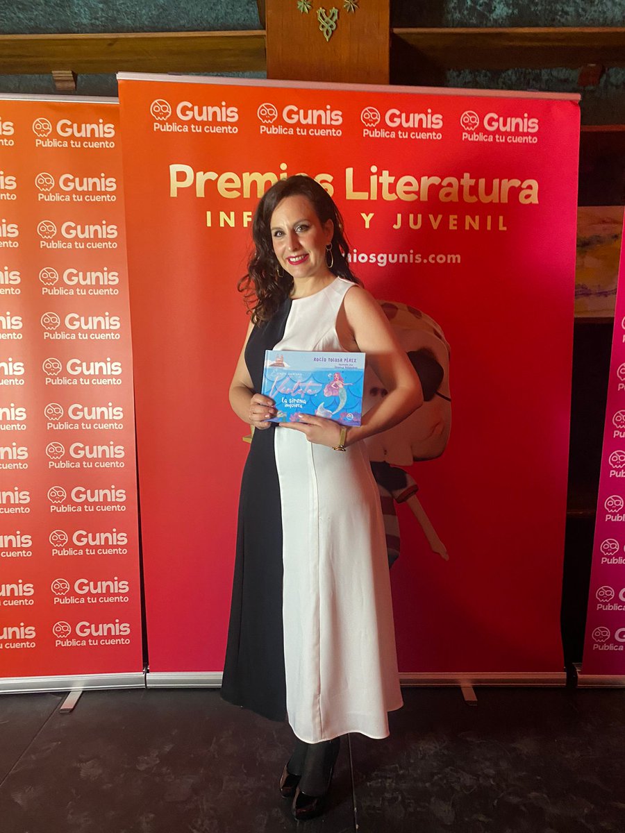 EditorialGunis's tweet photo. 🏆¡Nuestras maravillosas #premiadas!
¡Qué #orgullo! https://t.co/JM0r5htmO3