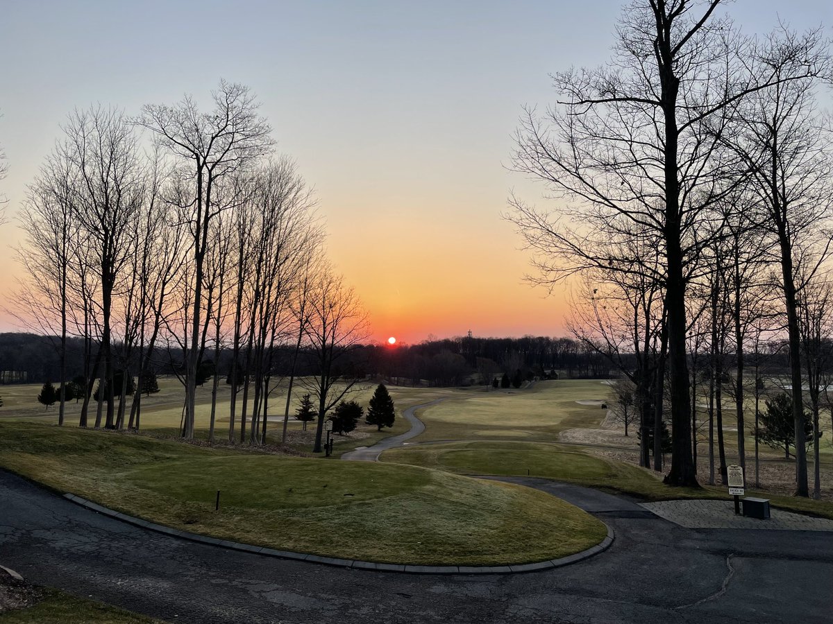 The 2022 season is now open!
Get in a round of golf today or tomorrow before heading over to Rochester Golf show!
Or the winter festival at theCanandaigua Lake House
⁦<a href="/RDGA1929/">RDGA</a>⁩ ⁦<a href="/NYSGA1923/">New York State Golf Assoc.</a>⁩ ⁦@WNYPGA⁦<a href="/VisitRochester/">Visit Rochester CVB</a>⁩ ⁦<a href="/VisitFLX/">Visit Finger Lakes</a>⁩