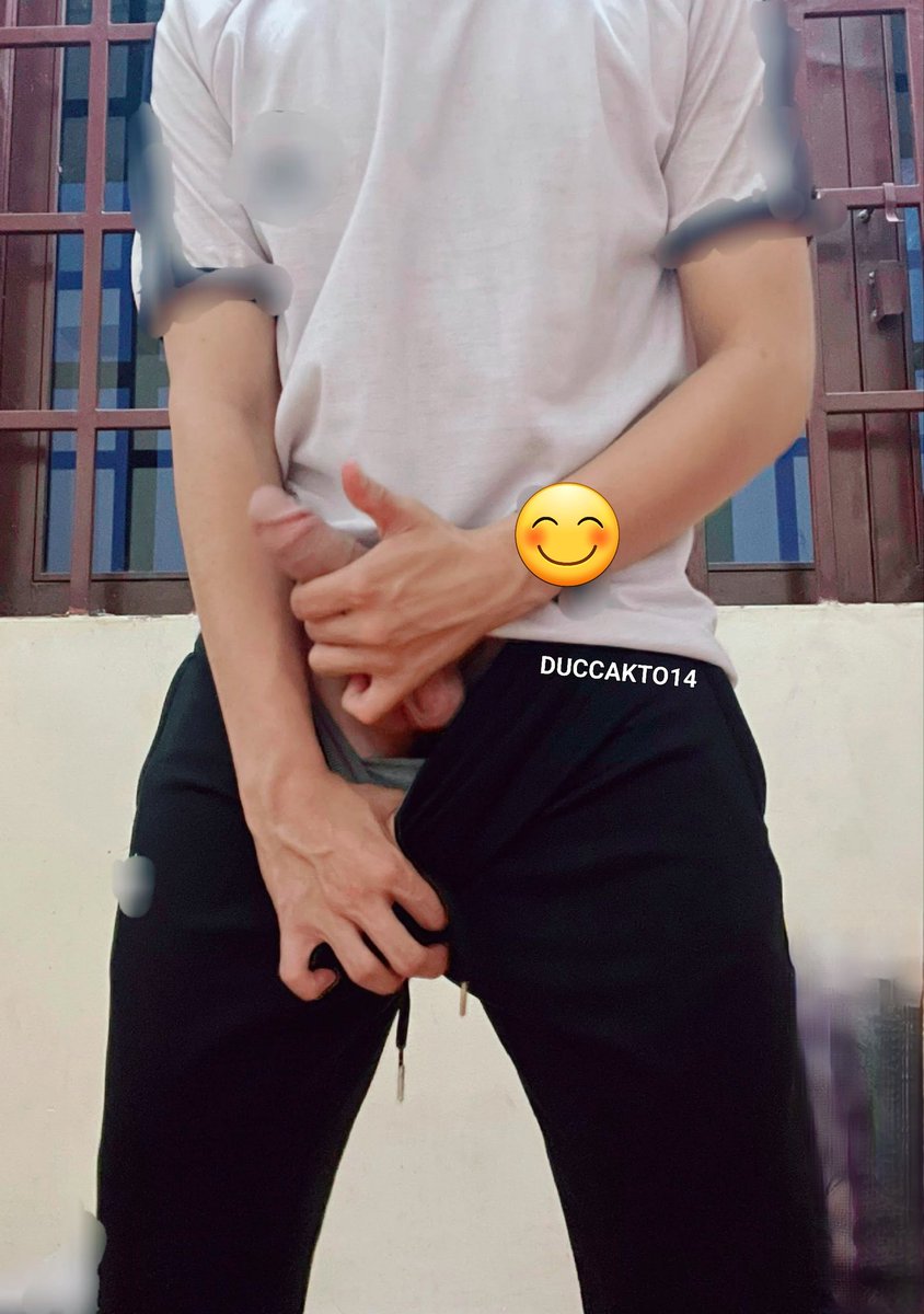 DUCDEPZAIVL's tweet photo. Ảnh Cặk thời cấp 3 của tôi cũng ngon phết chứ lại 😁
Q7 có kèo Cf thì hú tôi nhé các e https://t.co/yWfzaxBNQN