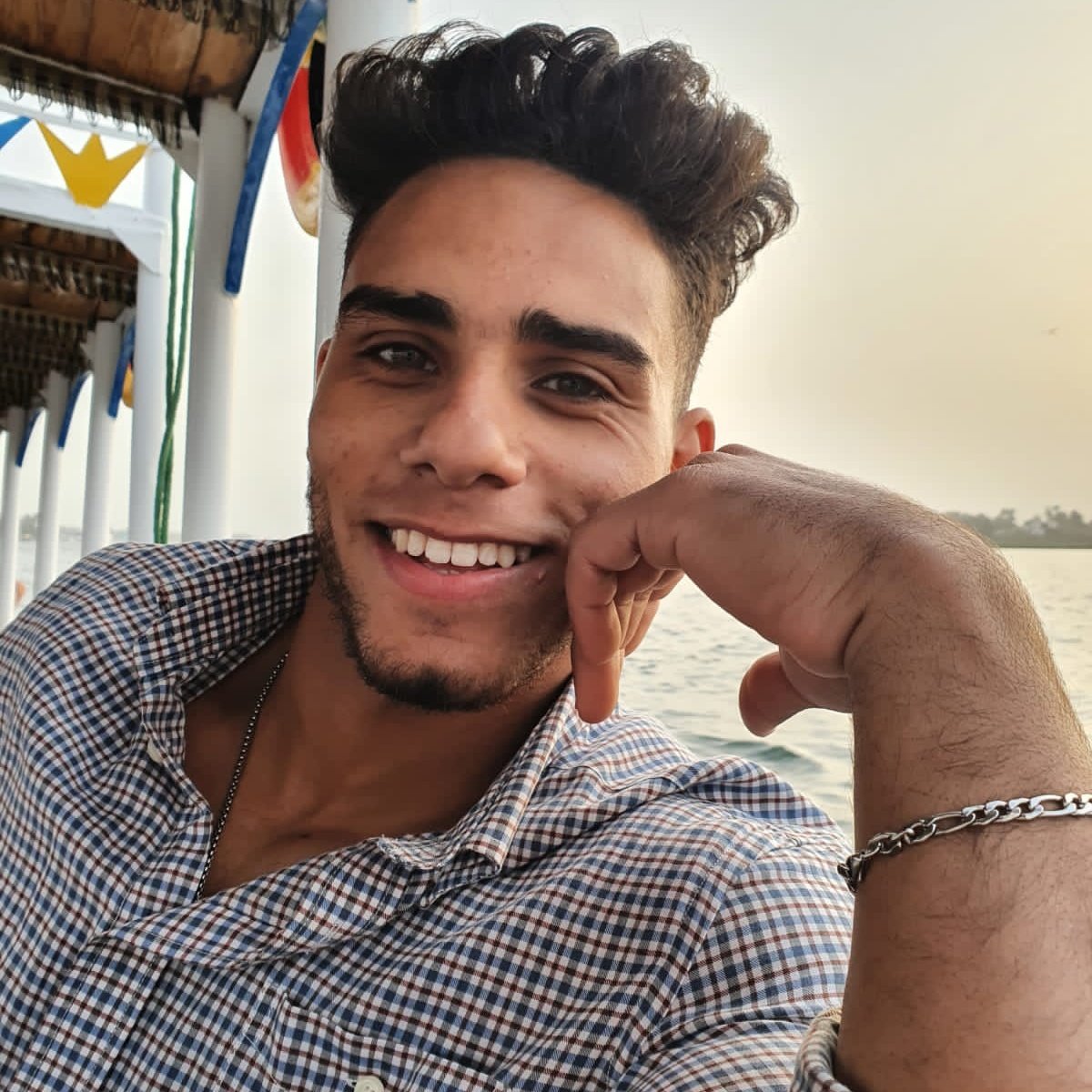 SayedM45990098's tweet photo. #NewProfilePic https://t.co/bVDYihCzgE
