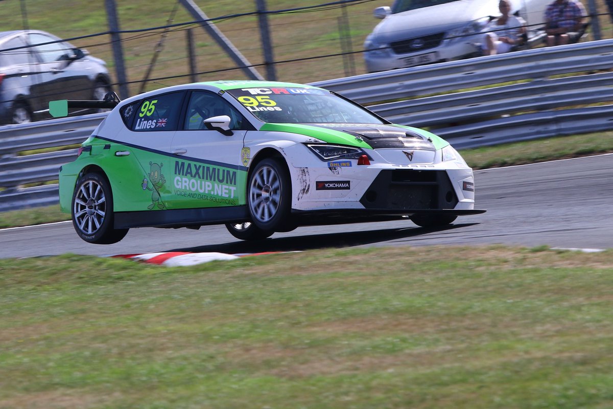 MaximumNetworks's tweet photo. 🕛 FRIDAY FEELING 🕛

We've got that Friday Feeling!

Do you do anything differently on a Friday in your workplace, whether its the office or at home?

With a warm couple of days expected, what are your plans for the weekend?

#maximumnetworks #maximumit #maximummotorsport https://t.co/kPKdrkno5j
