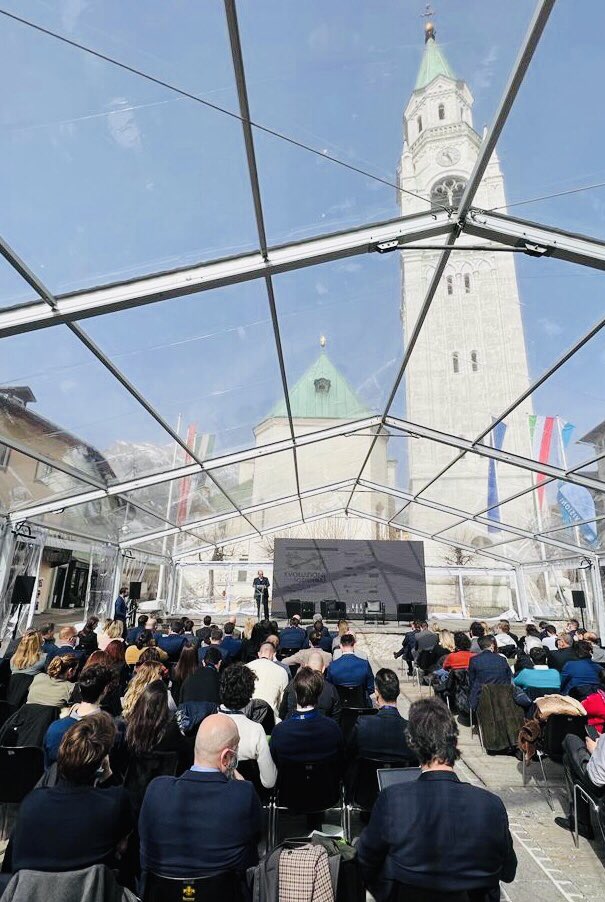 Focus Sostenibilità Energetica ⚙️EVOLUZIONE (IN)SOSTENIBILE ♻️
Introdotto da Valeria Olivieri di Edison, con 
📌 Andrea Bos Presidente Hydrogen Park
📌 Alessandro Dodaro Direttore Dip. Fusione Tecnologia sicurezza nucleare Enea
📌 Carlo Costa Dir Tecnico Gen Autostrade Brennero
