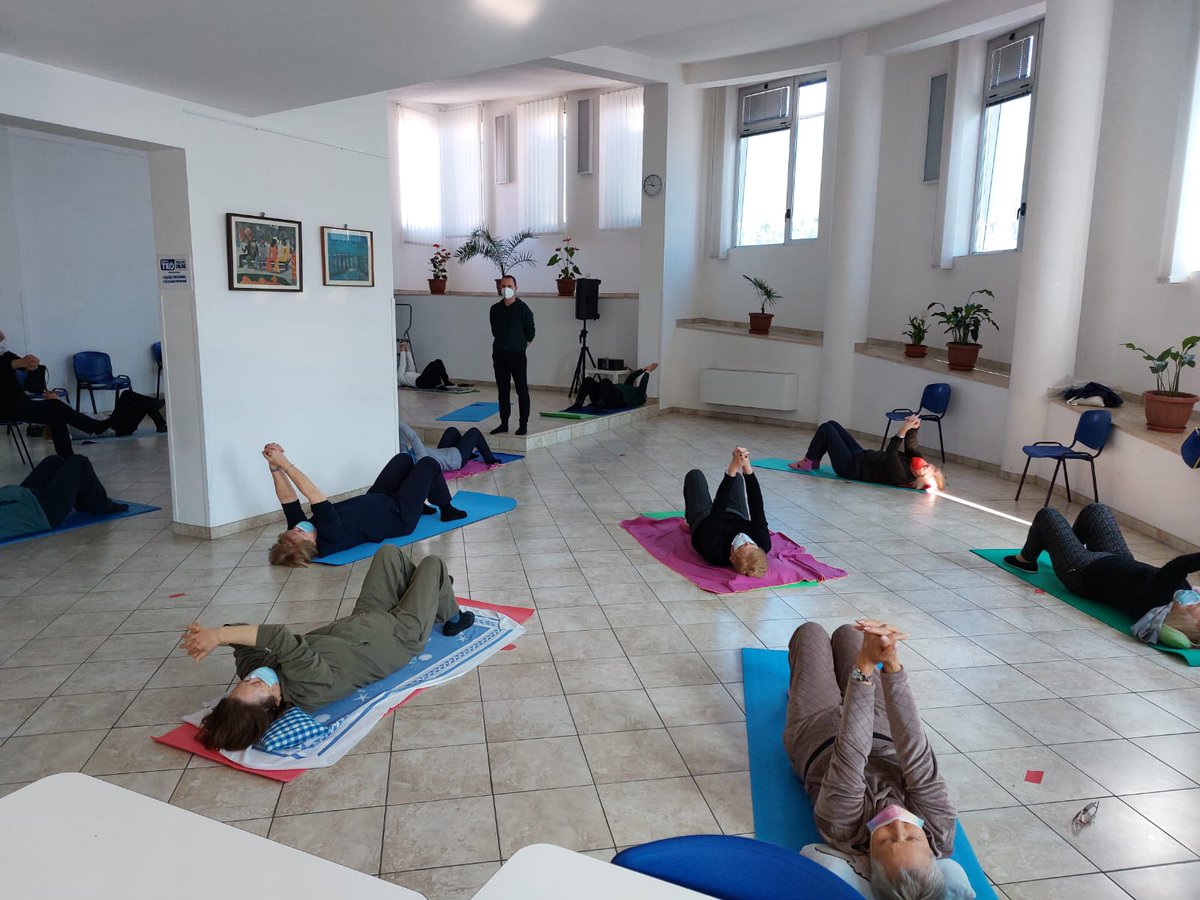 👣 Proseguono le attività della #Grandetà organizzate dal Comitato di Roma

💪 Attualmente la #Uisp Roma opera quasi esclusivamente nei centri anziani e prima della pandemia era presente in circa 36 strutture 

uisp.it/roma/pagina/gr…

#comunità
#appartenenza
#radici
#uisproma