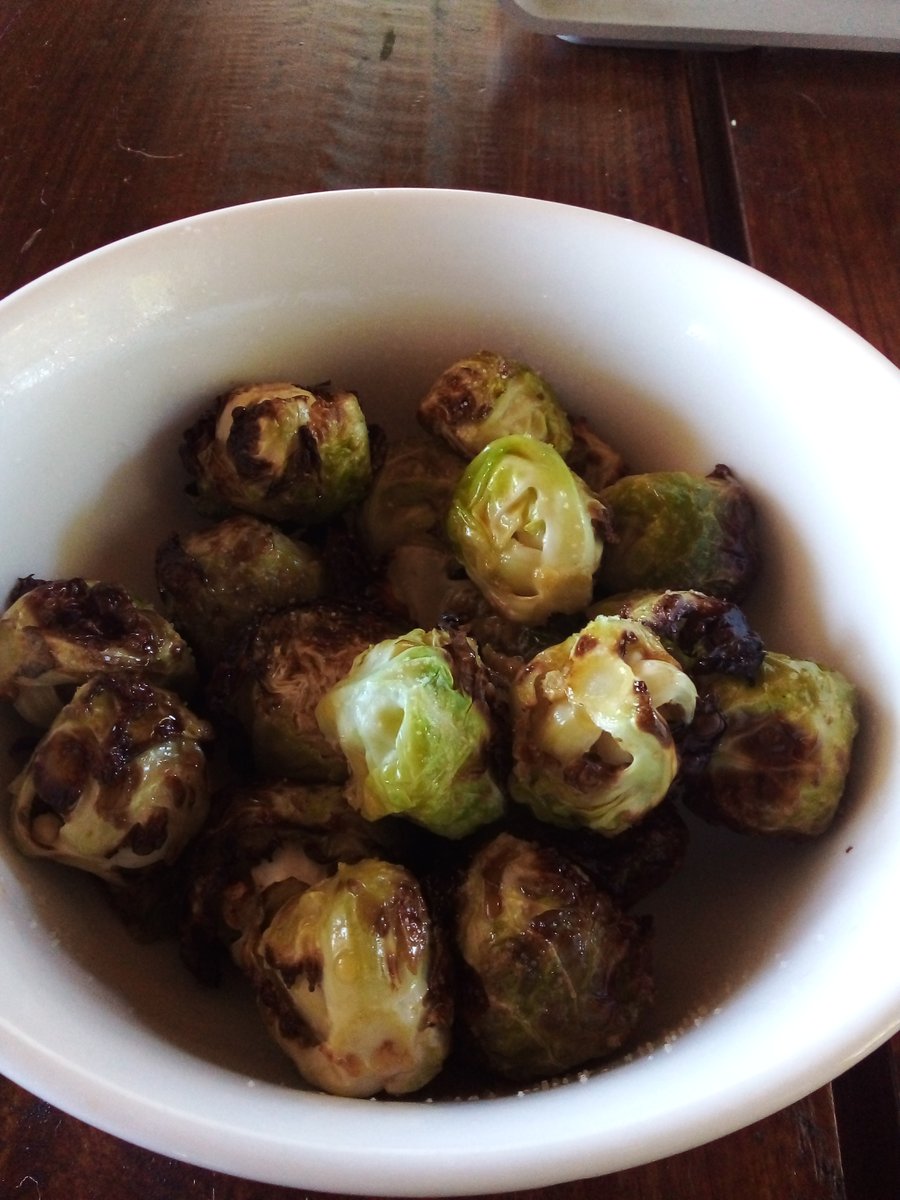 Anne Hirsch tweet media