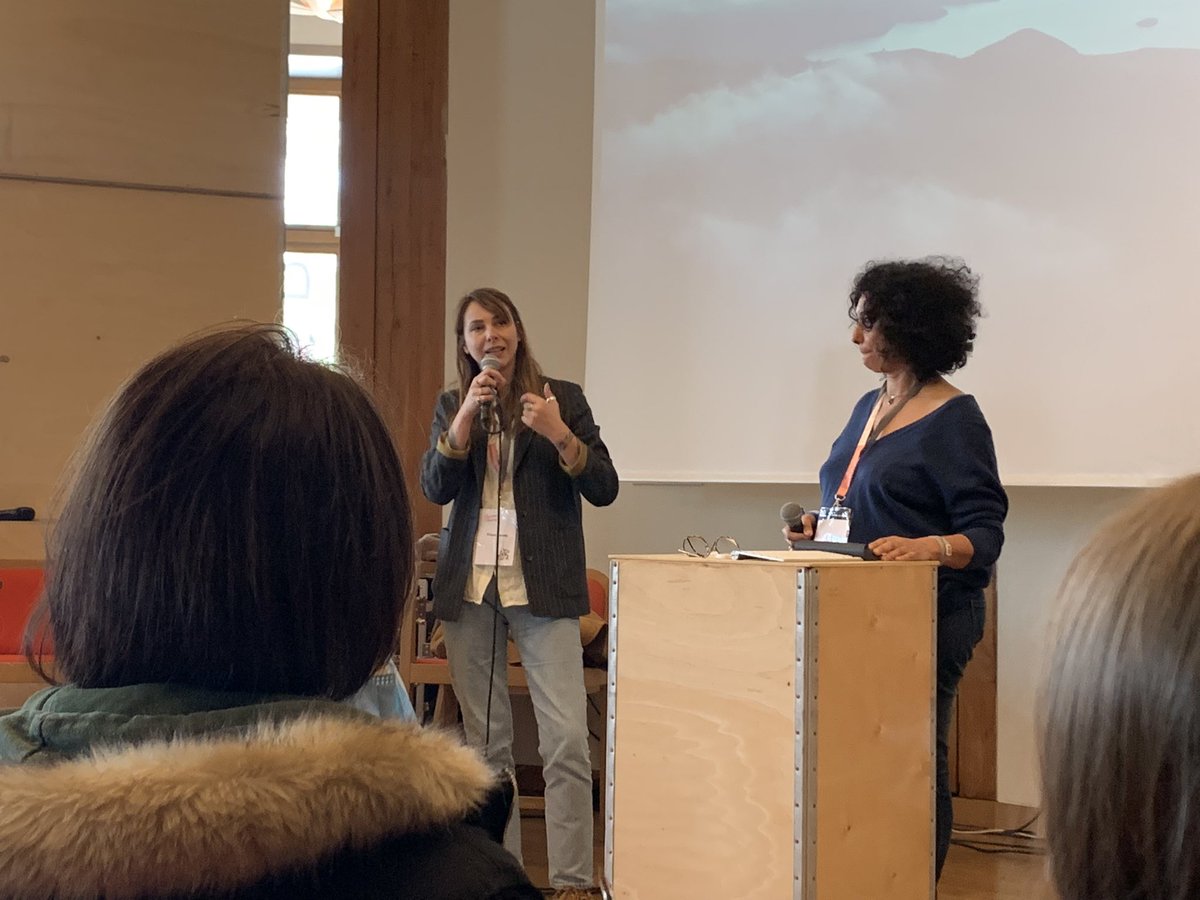 Vagin dévoreur ou grosse ovule indolente: comment même les « évidences biologiques » disent beaucoup de nos stéréotypes…

Avec <a href="/titiou/">Titiou Lecoq</a> qui imite brillamment l’ovule 😂. Quel talent ! 

#EgaliteFH #ideesrecues

<a href="/LesFameuses/">Les Fameuses</a>