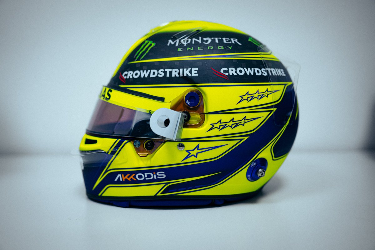 Hit that RT if you're in love with LH's new-look '22 vintage inspired lid. 💛💜
