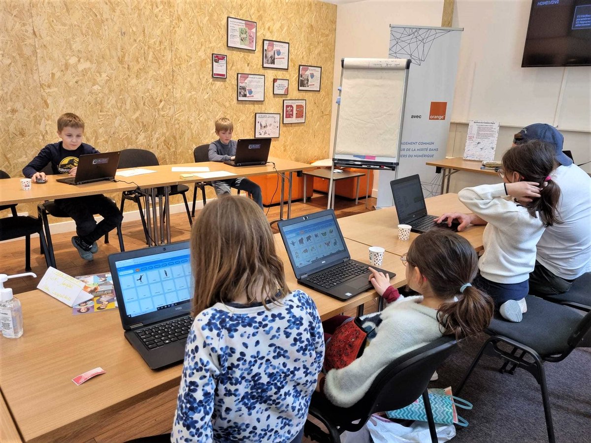 LDigital tweet media