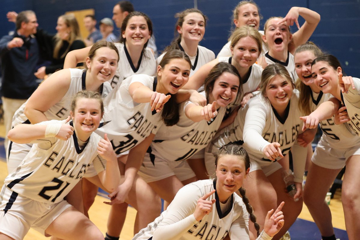 Ukfan21T's tweet photo. Congratulations to Renee Wells, Bella Orlando, Cassidy Brown, and Lara Brennan, recognized by the Shore Conference Coaches for some impressive post season honors.
All Division:
Lara Honorable Mention 
Cass 2nd Team
Bella 1st Team
Renee Player of the Year!!
So proud of this team! https://t.co/gkOd2MrVZ0