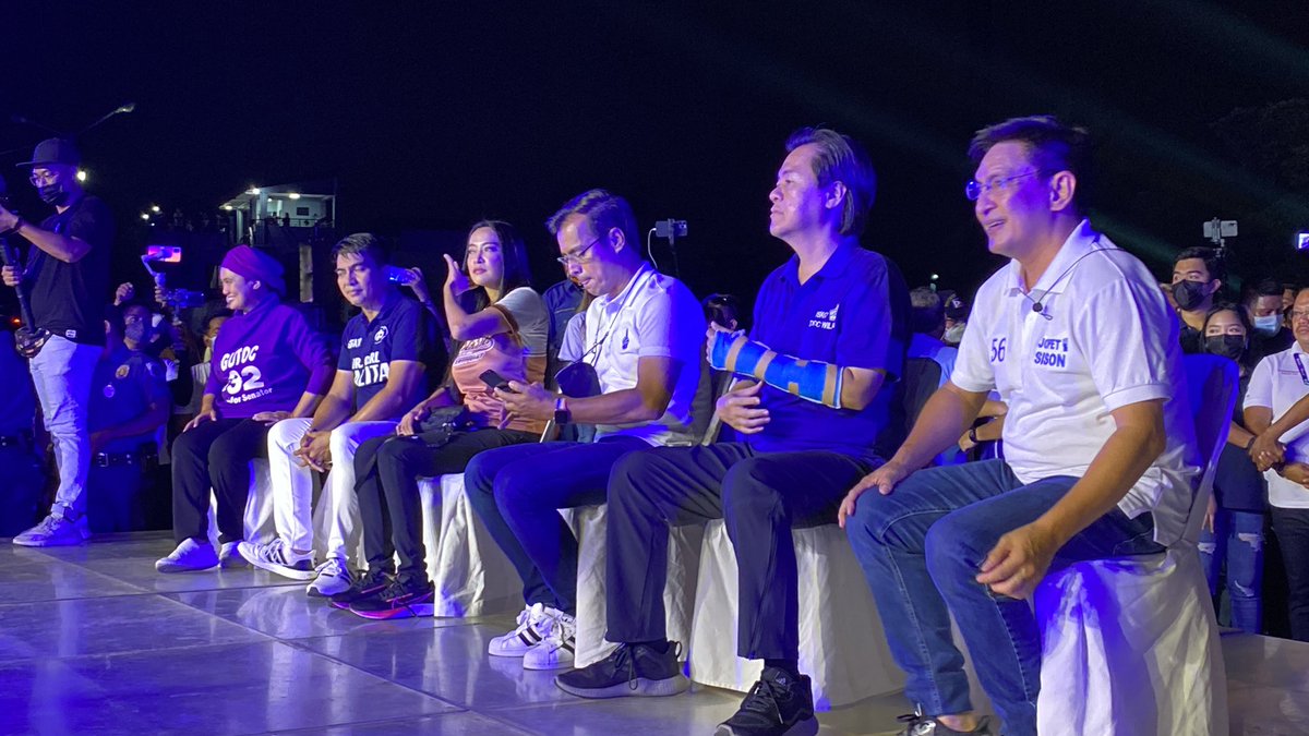 piaranada's tweet photo. LOOK: Pro-Duterte blogger Mocha Uson here onstage with Isko Moreno during his Cavite rally.

#WeDecide #PHVote

@rapplerdotcom https://t.co/wJk8NEjnQA