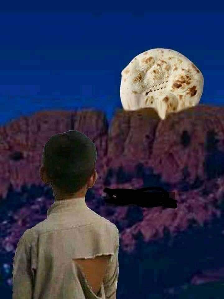 اي  چوڏِھين جا چنڊَ  توُن رات جو ايئن نه چمڪندو ڪر  منهنجي ٿر جا بُکايل ٻار توکي ماني  سمجهي روئين ٿا.....
            
عبدالواحد آريسر