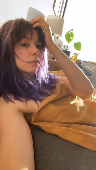 Good morning! Just giving you the must needed daily dose of titties in the sun 😘💜✨✨✨ hope you have a<a href="/tag/humpday"class="tags"><span>#humpday</span></a><a href="/tag/randomnaughtiness"class="tags"><span>#randomnaughtiness</span></a>