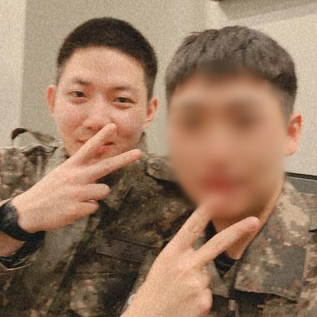 desix_O825's tweet photo. more Dowoon pics 💕 https://t.co/b56vEXc08f