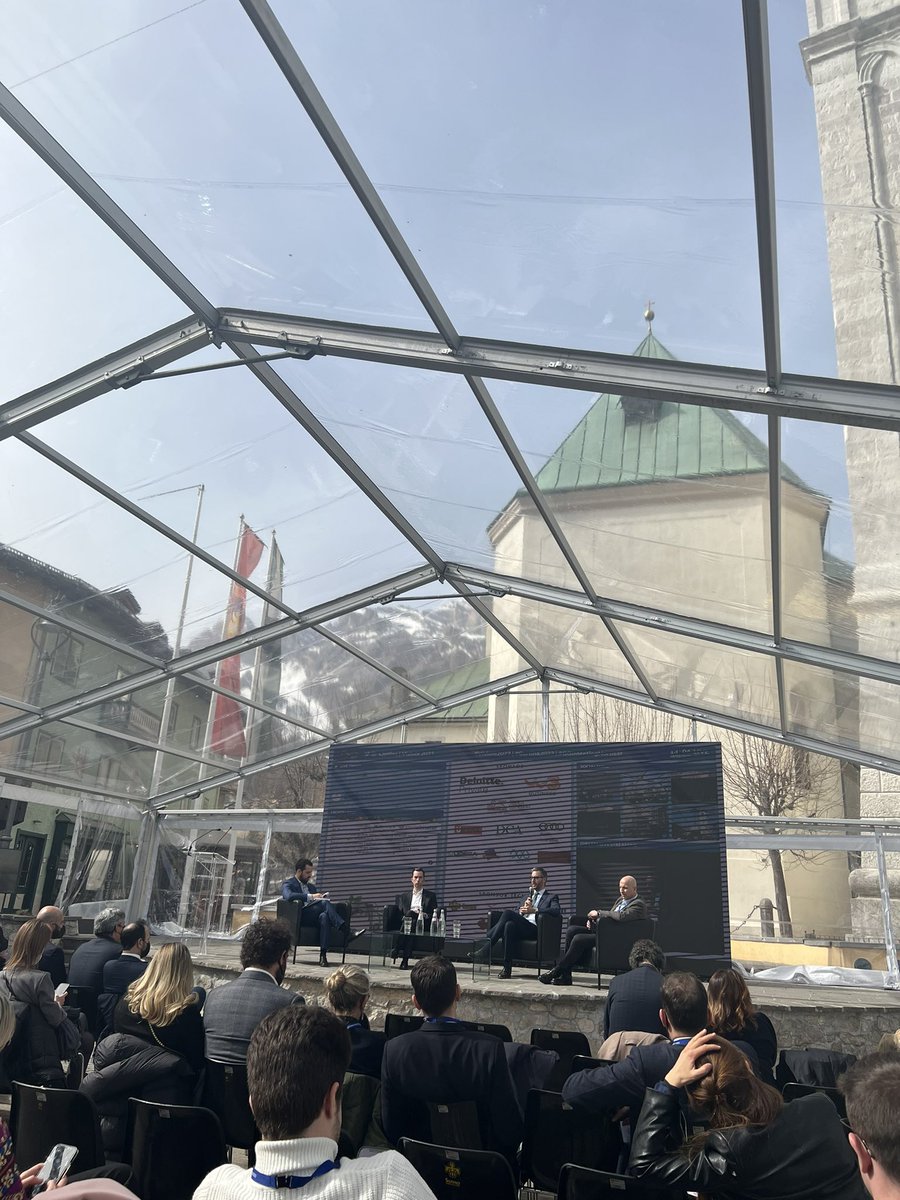 GgiMeetingNE's tweet photo. Tavola Rotonda Sostenibilità Economica
📌Mattia Pedon
Dir. of Purchasing Pedon Group

📌Ernesto Lanzillo
Partner at Deloitte Central Mediterranean 

📌Antonio Marchi
Chief Strategy Officer at Palladio Group

#Visioni2022 https://t.co/NamBxYab4U