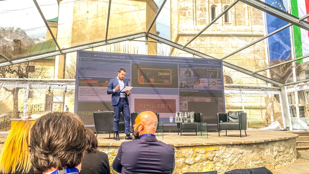 venicejets's tweet photo. Tanti grandi temi per il futuro oggi al 34° Meeting dei Giovani Imprenditori del NE a #Cortina2022. Collaborazione per la sostenibilità sociale, ambientale, culturale ed economica tra le aziende italiane. 
#Visioni2022 #GGIMeetingNordEst @GgiMeetingNE https://t.co/feRpvIcpS0