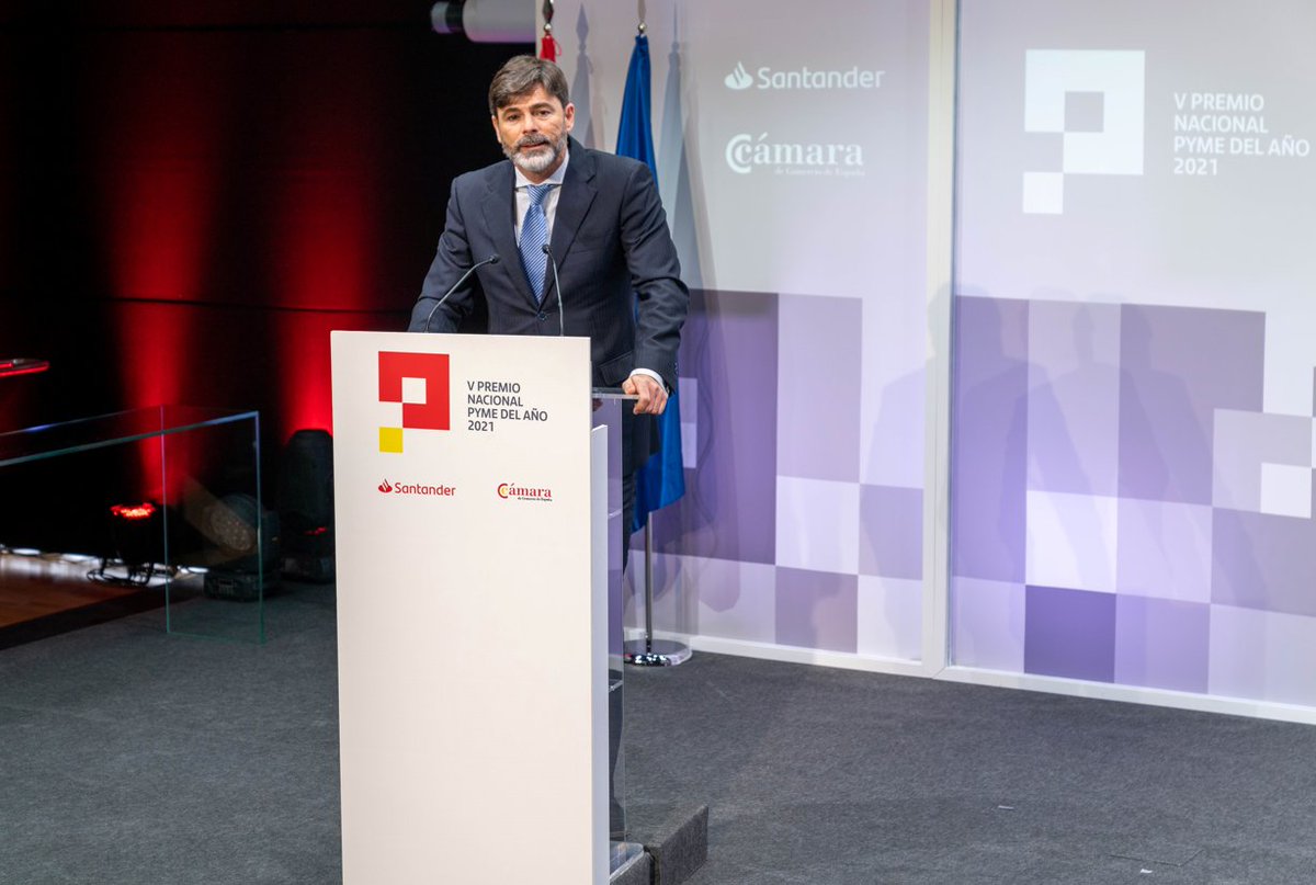 Seabery's tweet photo. ¡Seabery: PYME del Año en España!

Un verdadero orgullo ver a nuestro Presidente Ejecutivo, Basilio Marquínez, recoger de manos de SM el Rey Don Felipe VI este premio que es un reconocimiento para tod@s.

Gracias a la @camarascomercio  y al Banco @santander_es .

#PYMEdelAño https://t.co/gKOtSajlgH