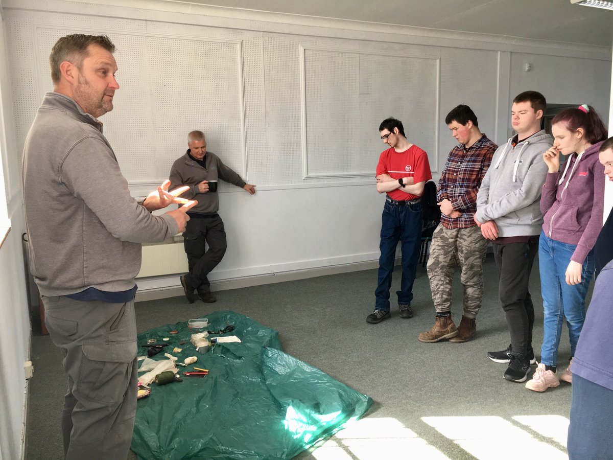 BodminKeep's tweet photo. #TeamworkMakesTheDreamWork while working with @Active_Plus_ & @BodminCollege during our Splanna #Wellbeing project!
Hearing one student say that her 'self esteem has improved since visiting @BodminKeep' made our day! 🌈
#VeteransInspiringPeople #Cornwall
#ConfidenceBuilders https://t.co/8Dzk35aIWn