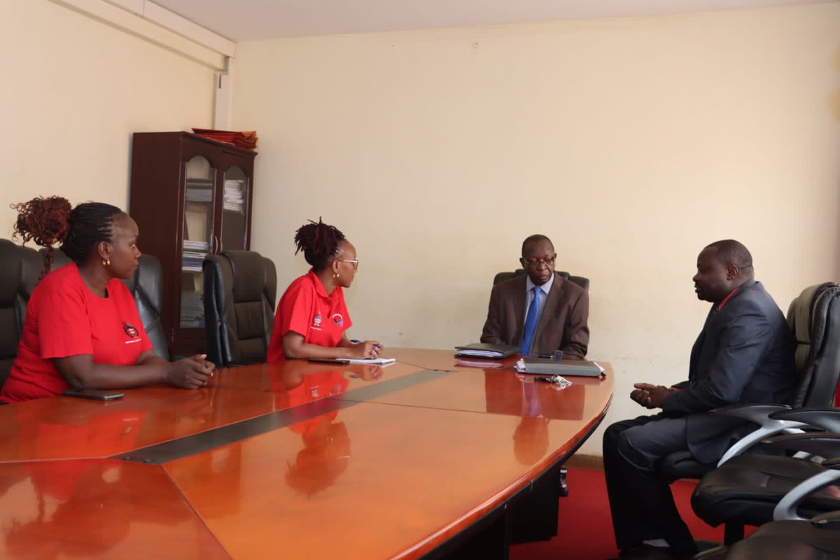 NYC_YouthVoice's tweet photo. The two institutions delegated on means that Busia Youth policy adoption and implementation will address the challenges of lean budget allocation to the young people.
@040County
@UNDPKenya
@RoySasaka
@ViridianaWasike
#DeepingDevolution
#NYCFursaMashinani https://t.co/fzTqHLIdvN