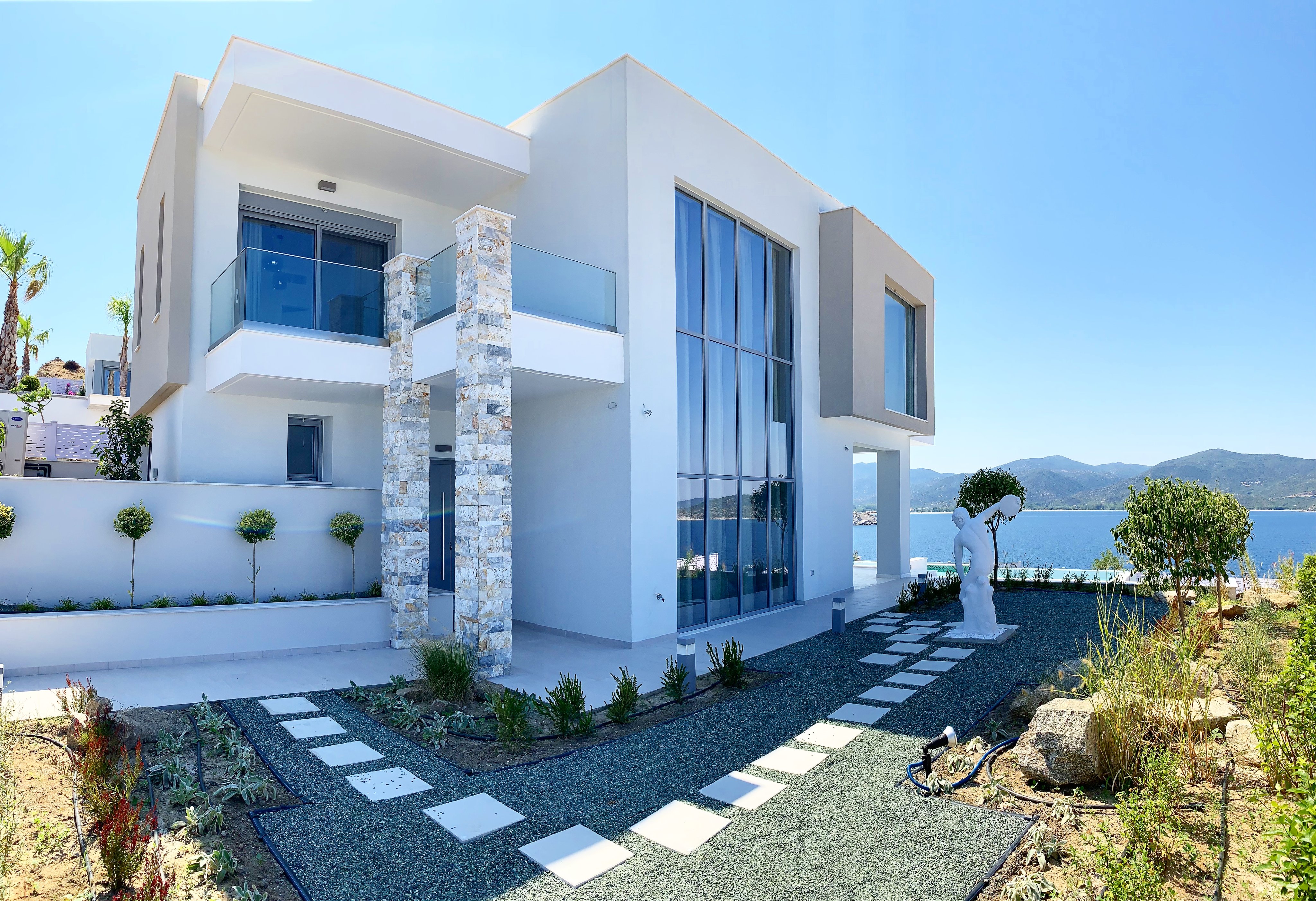 Эль греко в музеях. Фасад корфу и другие. Музей эль греко в толедо. Древнегреческий коттедж. Греко дом.