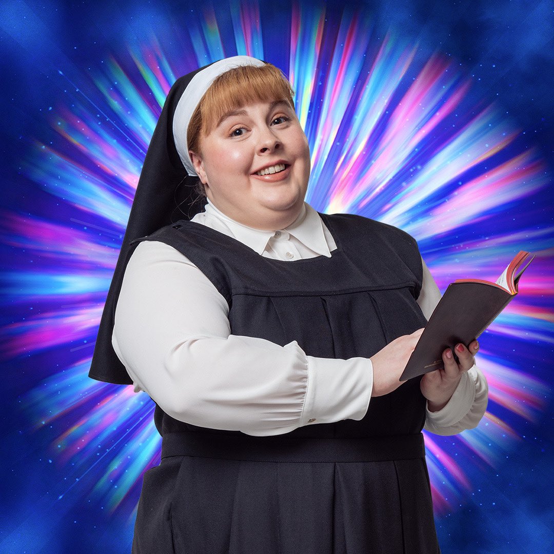 Lizzie Bea tweet media