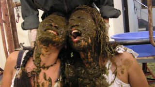 AndrePi73025687's tweet photo. Scat Queen Malika(left)gets a load shit!
Scatinbrasil castings march 2022 https://t.co/4dr9SqxoYX