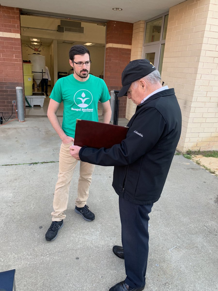 Prepped and ready for the ribbon cutting for <a href="/bengalbiodiesel/">Bengal Biodiesel</a> this morning. Media arriving, 3 pair of giant gold scissors at the ready! <a href="/Coach_Epps/">Will Epps</a> <a href="/cgiustBHS/">Casey Giust</a> <a href="/1ProudBengal/">Matt Sherman</a> have worked hard on this student-expanding project!!!