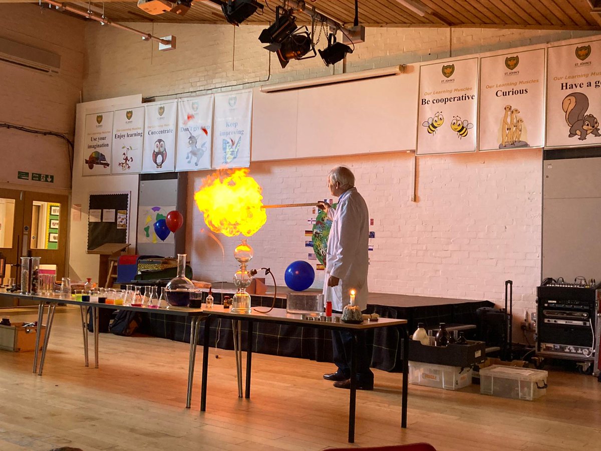 stjohnscen20's tweet photo. The children attended an amazing assembly this morning. There were lots of WOW expressions on faces, and a few loud explosions. #ScienceSpectacular #SuperScientist #MemorableMoments @LDBS1836 @BPSIBarnet @stevethedoc1 @ASPNW2 https://t.co/PSERlOV6VV