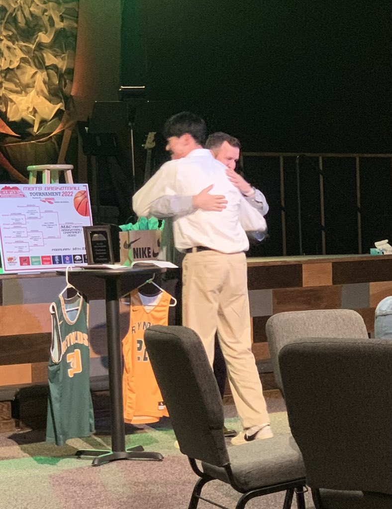 ACRMensBBall's tweet photo. Last night, we celebrated a special team and two seniors who will be greatly missed! Thank you to all made this night happen! https://t.co/EnozzZDxRN