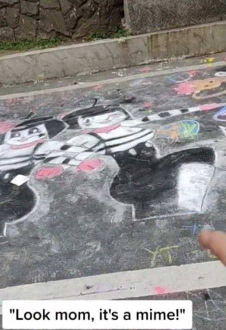 Temas de festas relativamente estranhos🎂 tweet media