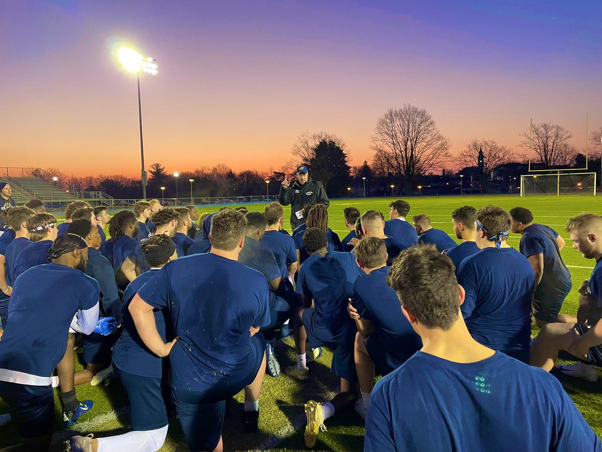 Nothing like a Clarion sunrise❕

#WingsUp 🦅
