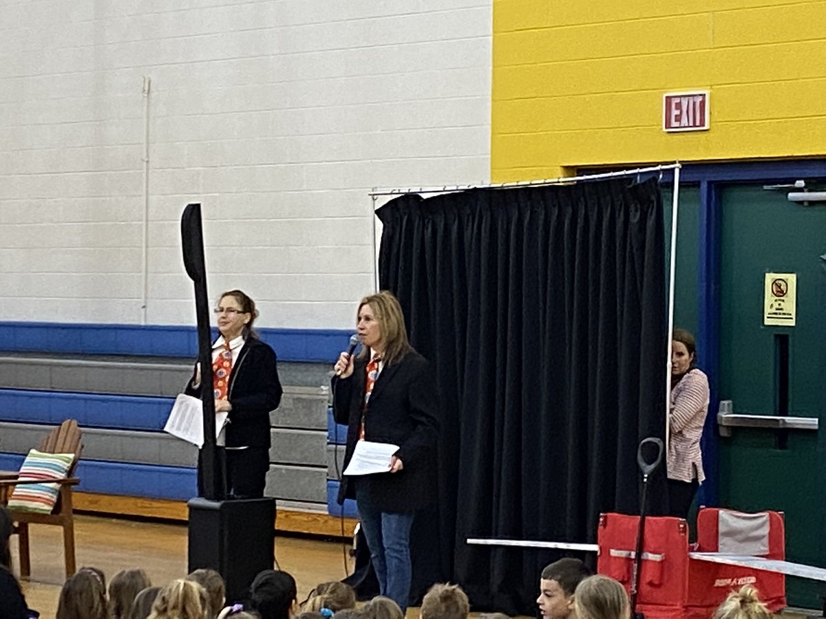 Our Shamrock Reads 2022 kicked off today with an all school convo! Thanks <a href="/ssespto/">SSES PTO</a> for helping fund this program to make this all possible. Parents—please ask your child about it today. They will be excited to do this initiative with you! More information will be coming home!