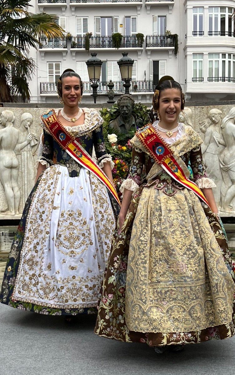 Falla_161's tweet photo. Aquest matí hem tingut l'acte de repartiment de records per als representants organitzat per l'Agrupació de @fallasgranvia i l'homenatge al Mestre Serrano.
#Falla161
#75Aniversari https://t.co/f74xDRXUlL