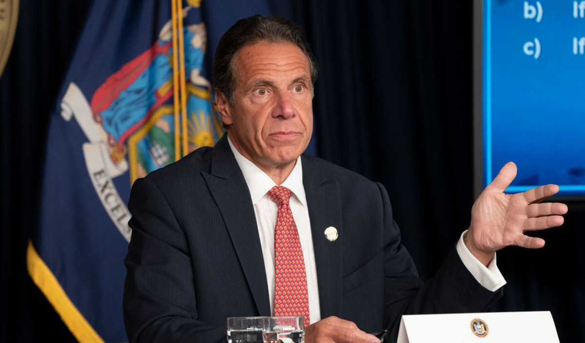 realDailyWire's tweet photo. Ex-NY Gov. Andrew Cuomo Floats Political Comeback, Launch Of New Political Party https://t.co/AloMmZahYW https://t.co/TyVmc47AdK