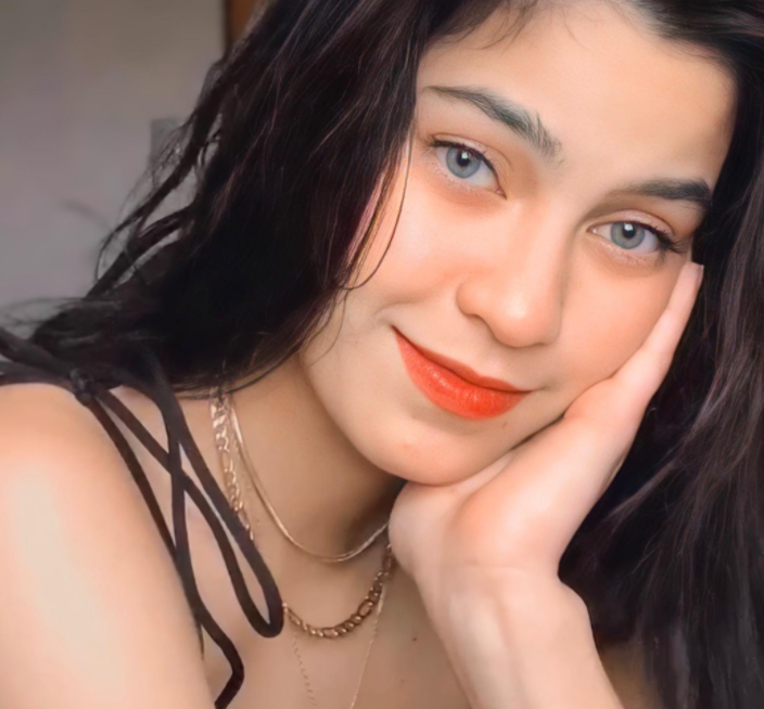 BridgetSteal's tweet photo. 💛💛 https://t.co/6mrAPT0By5