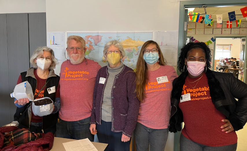 AIC_Dual's tweet photo. Ms. Siy's Environmental Studies class worked with @vegetableprojec to make mini-greenhouses out of milk jugs and plant seeds that will sprout early in the spring. The jugs are outside and we will watch what happens over time! @AlbanyENL #allinforalbany @albanyschools https://t.co/S2TgAwgMzf