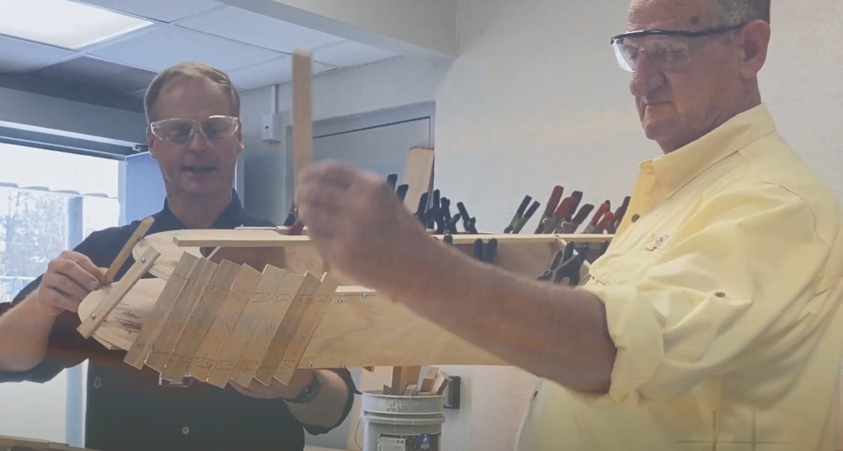 "Lucky Me" youtu.be/5snQuFRAvFQ