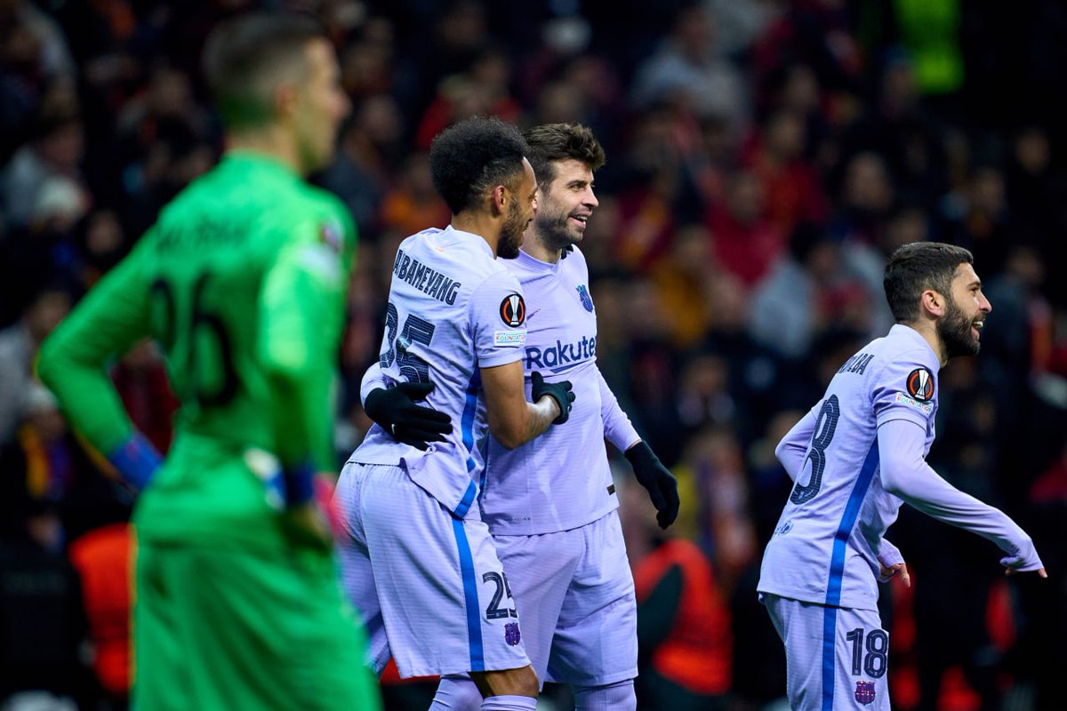 BarcaAurora's tweet photo. Following Barça's victory away at Galatasaray. The Catalan giants will face Eintracht Frankfurt in the quarterfinals and play the winner of West ham and Lyon. The first leg will be played in Germany and the return fixture at the Camp Nou. https://t.co/Lndks4KDo1