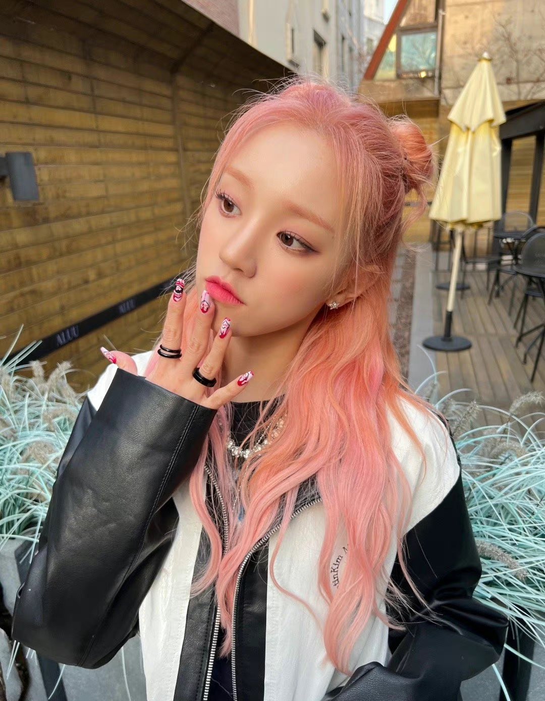 Ja佳子 ウギたんのピンク髪まっっっじかわいい やっぱりアイドルは派手髪 宋雨琦 Songyuqi Gidle T Co Qpp0dffbfd Twitter