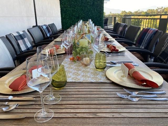 With the warmer weather returning the VUE PATIO is ready to welcome you &amp; your family &amp; friends. We look forward to sharing the VUE with YOU! 760/834-3800
#troon, #indianwellsgolfresort, #vuerestaurant