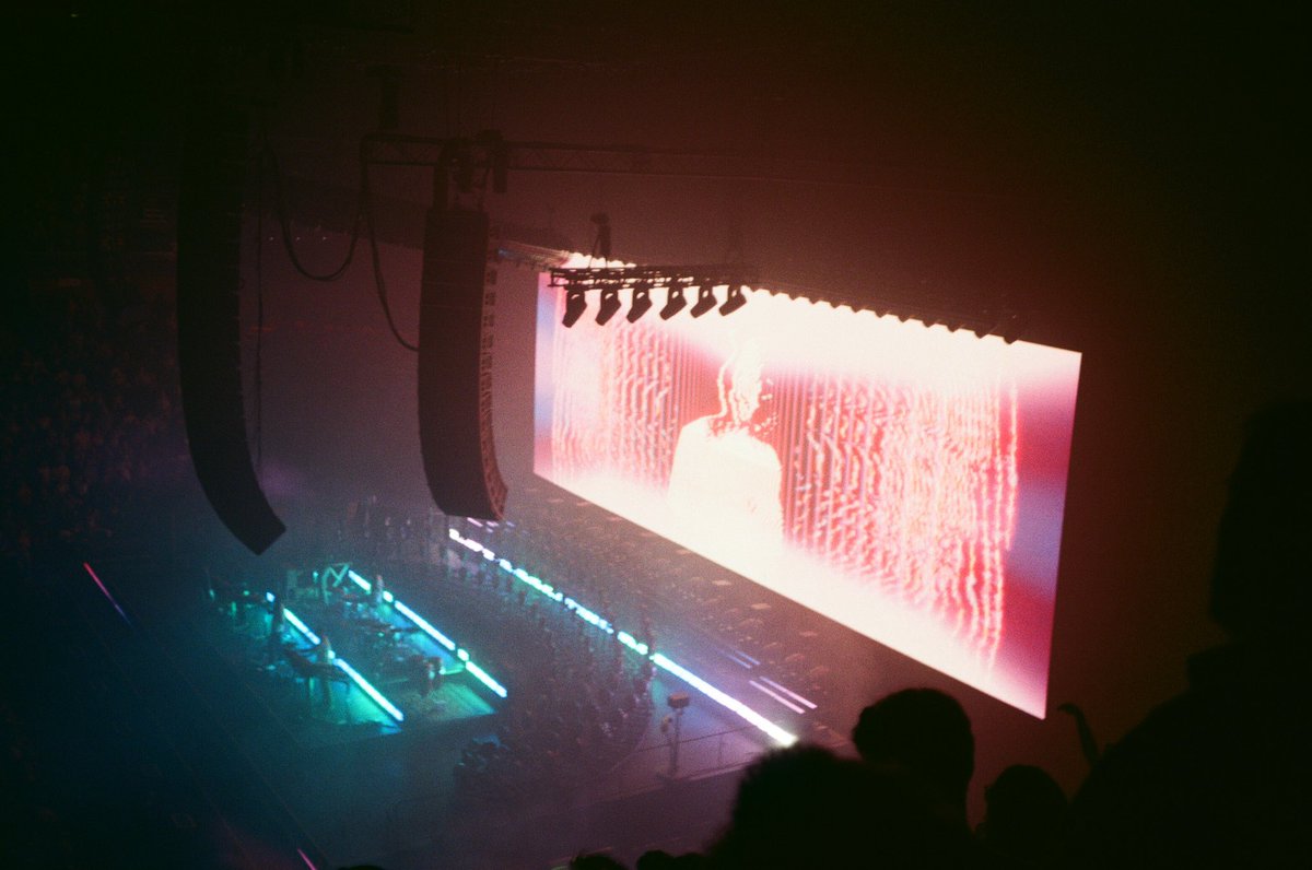 pointandpoop's tweet image. TAME IMPALA ON 35MM