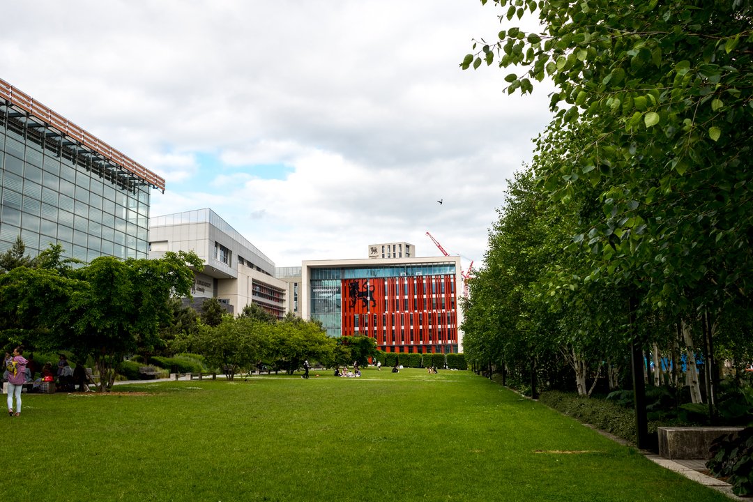 MyBCU's tweet photo. We might be biased, but we love Birmingham!

Come and see for yourselves and discover what studying in Birmingham could be like for you. There’s still time to book onto our Open Day this Saturday between 9am and 3pm!

👉 https://t.co/I4oPcntTyY https://t.co/gTEk3RbQHZ